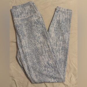 Women's Blue and White Patterned Leggings